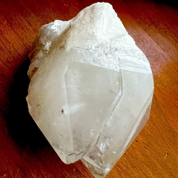 Large, Natural Twin Super 7 Quartz cluster approx. 3” - Picture 2 of 3